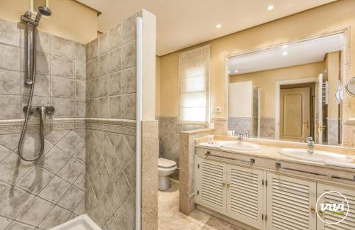 ViVi Homes - Valery Pool, Terrace & Padel - Foto 7