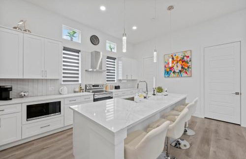 Pet-Friendly l Brand New Space l Downtown - Foto 1