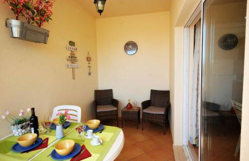 VILLA EBER - independent 1 & 2 bedroom apartments, pool, air con, fast Wi-Fi, near old town of Albufeira and beaches - Foto 20