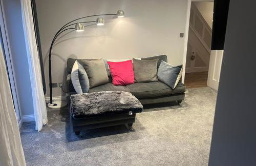 4 BRD House, with Double Parking - Photo 4