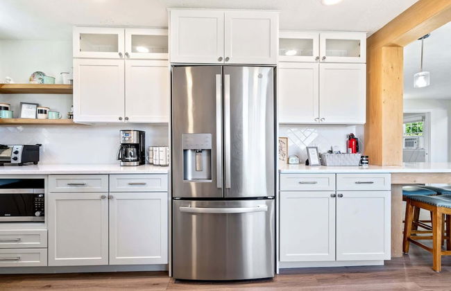 Beachwood Getaway Sleeps 10! - Photo 17