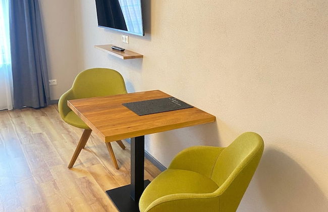 Motel Q - Dingolfing - Foto 24