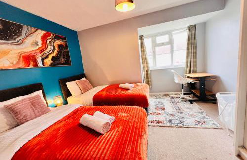 Pristine 2B Guest house near Luton Airport, L&D Hospital, Whipsnade Zoo & Leagrave Train Stn, Contractors - Foto 8