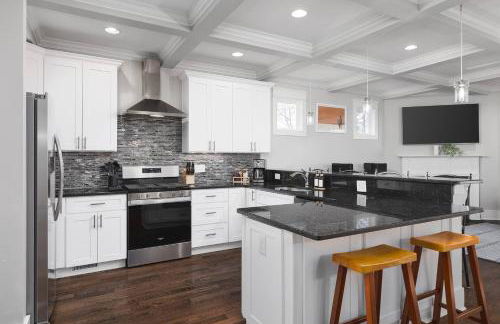 Walk to Broadway & Germantown Large House with Patio - Foto 15