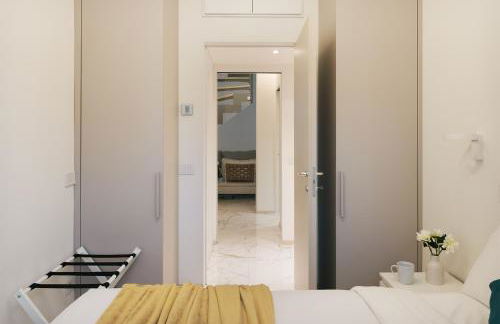 Luxury Milan Apartment - Penthouse in Historic City Center - Photo 15