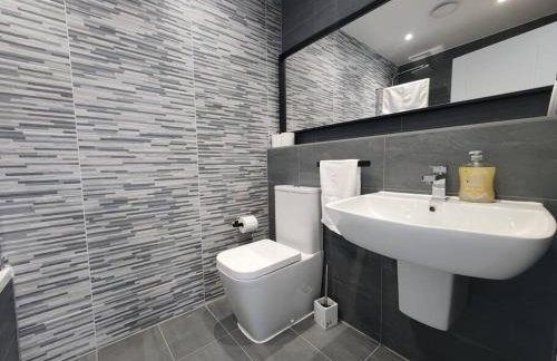 Paradigm Court, Luxury 2-Bedroom Apartment F3, Oxford - Foto 7