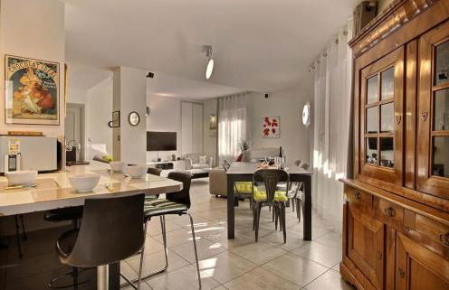 Lyon Superbe Appartement Parc Tête d'Or 95 M2 Clim Parking - Foto 9