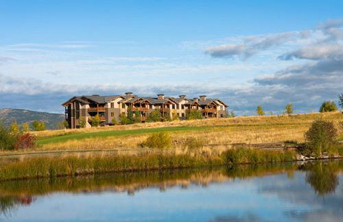 Palisades Lodge Suite 207 - Photo 13