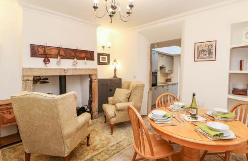 Hawthorne Cottage - Photo 7