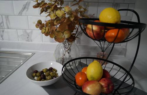 Modern 2 Bed Apartment, Desborough, Kettering, Sleeps 5, Free Parking, WIFI, Ideal for Contractors, Professionals, Families and Relocations - Photo 19