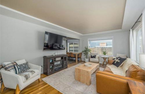 Tribe and Vibe In Downtown CDA Modern Comfort And Fun For You And Your Crew, Just Steps From Downtown - Foto 1