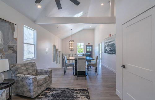 The Latitude Adjustment, located close to Golf,Sand Dunes, Reservoir & National Parks - Foto 30