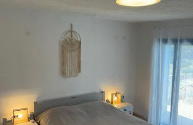 The Olive House - Photo 8