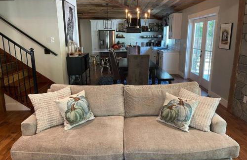 1878 Victorian Farm House near Asheville - Foto 2