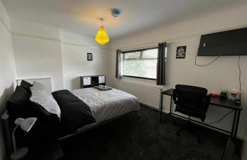 Quiet 2-Bed with Private Garden and Drive - Foto 18