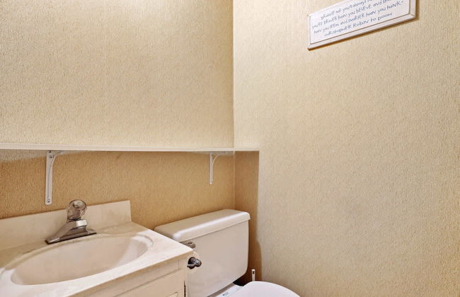 Tahoe Forest Chalet 3BR House w/ Mountain Views - Foto 30