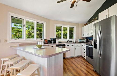 The Goat and Cherry - Dogs, Fire Pit & Hot Tub, Escape to Sister Bay! - Foto 8