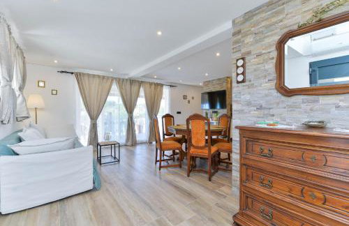 Modern Rustic Villa Kate - Foto 45