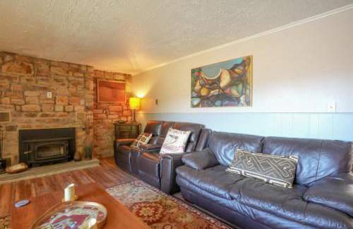 Hike and Ski Scenic Group Retreat in Wardensville - Foto 15