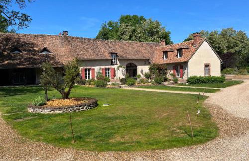 Beautiful Farmhouse - 1h40 South Paris - Foto 2