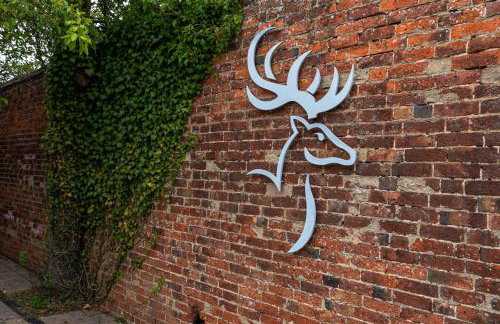 Modern 3 Bedroom Bungalow with Style & Comfort in Leicestershire - Photo 66