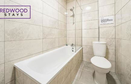 Everest Lodge Serviced Apartments for Contractors & Families, Free WiFi & Netflix By Redwood Stays - Foto 16