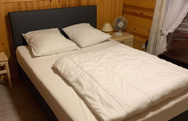 Peaceful Retreat With Sauna - Photo 5