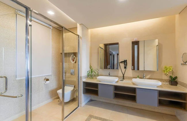 Luxe 6BR Beachfront Villa: Group Getaway Haven - Foto 13