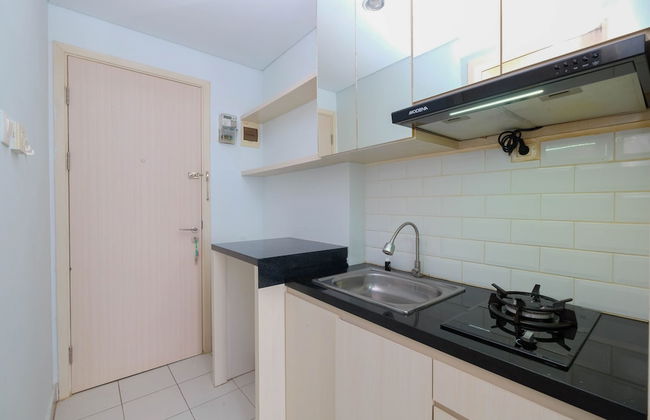 Comfy And Homey 2Br At Patraland Urbano Apartment - Foto 7