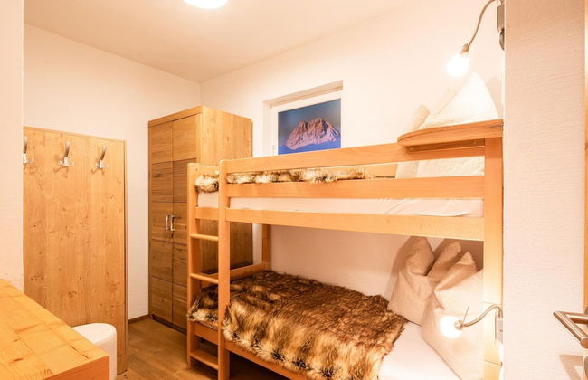 Premium Chalet With Sauna on a Sunny Slope - Foto 9