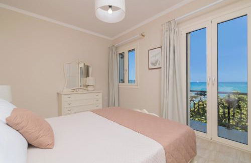 Villa Elizabeth - Seafront Classic Villa! - Foto 4