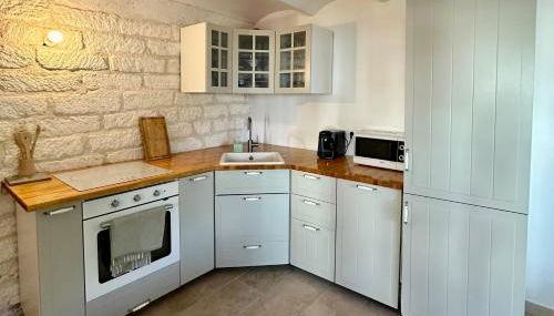 T2 Centre-Ville avec Grand Espace Vert - 15mn des Plages - Photo 5, stove, toaster