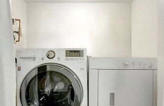 Fort Lauderdale Tropical Oasis Pool Retreat - Photo 27