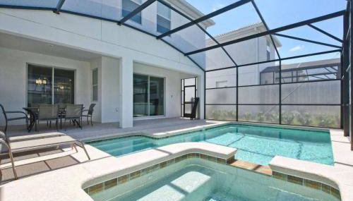 Spacious 6 Bed Home With Pool in Prime Storey Lake - Foto 2
