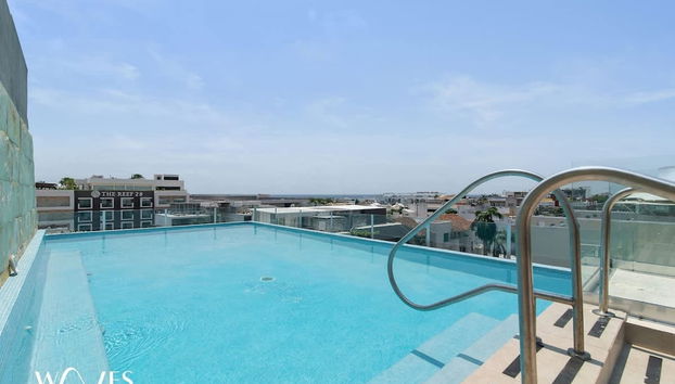 1 Br w 5th Avenue View Steps From the Beach - Foto 3, Habitación