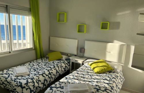 The pleasure of living in front of the sea - Photo 3