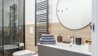 Lele Home Bilocale nel centro città 900m dalla stazione - Foto 3, towels, Shower