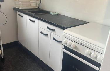 Wunderschöne Terrassenwohnung mit Blick ins Grüne! - Foto 21