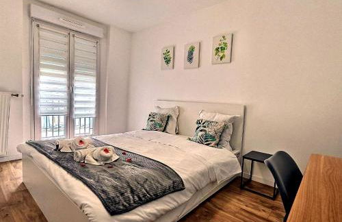 Paris & DisneyLand - 2min From Train Station - Private Indoor Parking - Foto 19