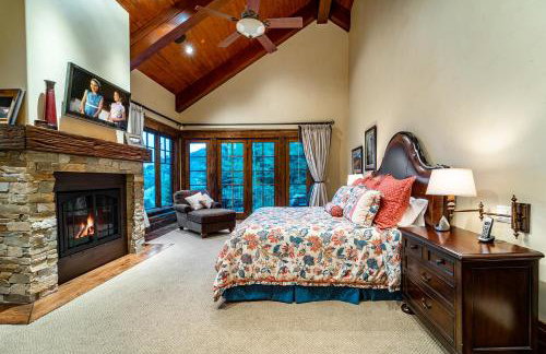 8 Bedroom Deer Valley Masterpiece with endless views. Theater hot tub game room ski-inout - Photo 16