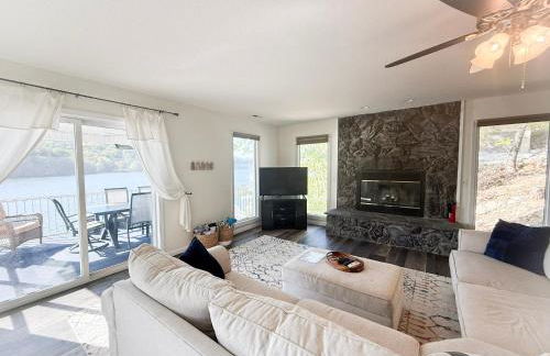 Lakefront Home-3BD25BADockGrillFirepitKayaks - Foto 17