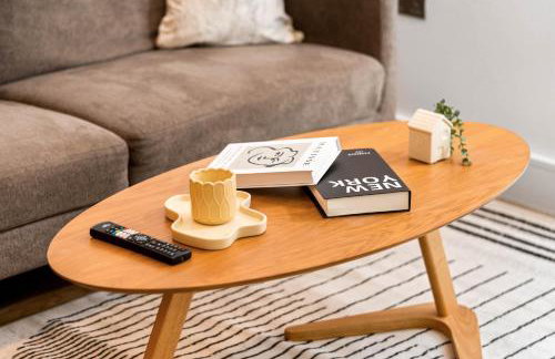 Luxury Apartment - Balcony - City Centre - Fast WiFi - Netflix 403D - Foto 21