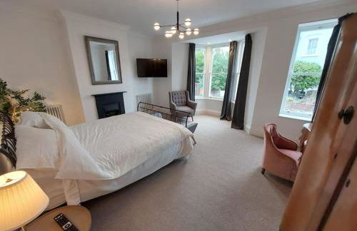 Large newly refurbished house close to harbour Free Parking - Foto 6