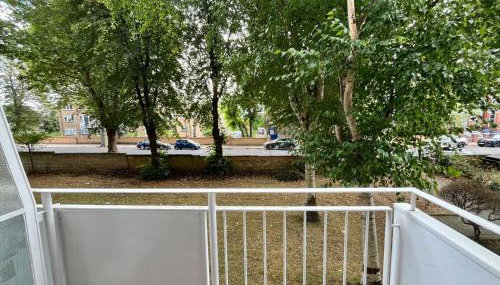 Beautiful Central duplex Flat, 2 Bedroom & Balconies, excellent transport links to Landmarks - Foto 3