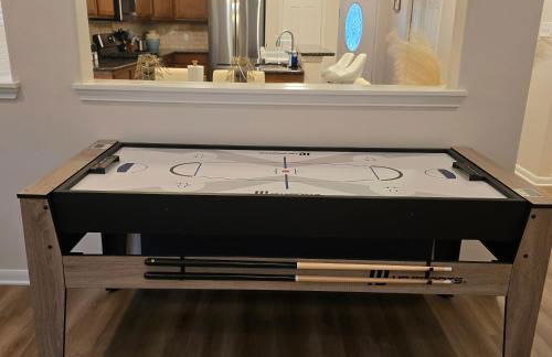 Modern Spacious Home Near the medical center, NRG, Downtown and UHD - Photo 3