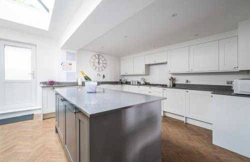 Seafront folkestone Sandgate channel tunnel - 5 star property Sleeps 16 - Foto 6