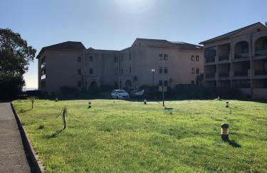 Joli T2 les pieds dans l’eau , piscine tennis.... - Foto 7