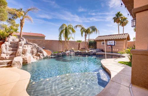 Large Las Vegas Home with Pool, Hot Tub and Game Room - Foto 1