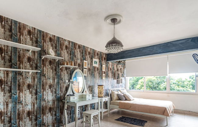 Artist's Loft With Private Jacuzzi & Roof Terrace - Photo 11