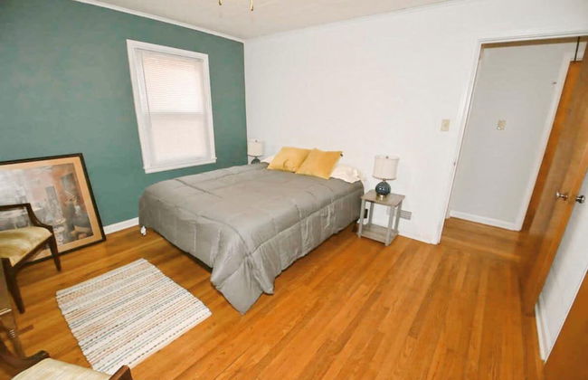 2 Blocks to ND 4 Bedroom 2 Bath Home 1217 - Foto 9